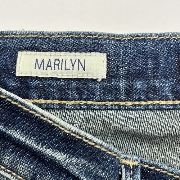 Driftwood Embroidered Floral Marilyn MID Rise NWT Size 27 - Picture 9 of 16